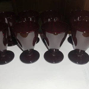 Set of 8 Vtg Anchor Hocking Royal Ruby Red 3 1/4" Holiday Cordial Glasses - Picture 1 of 5