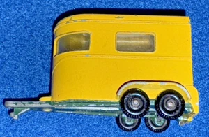 Lesney Matchbox No. Remolque 43 Horse Pony amarillo con base verde 1968 - Imagen 1 de 12