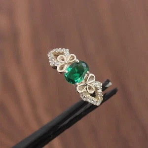 Anillo de aniversario estilo Art Deco creado en laboratorio diamante esmeralda oro amarillo de 14 k FN - Imagen 1 de 7