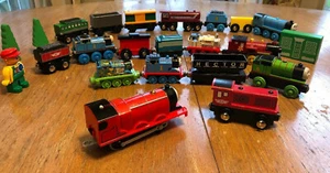 LOT 22 Playset Trains Thomas Friends Wooden Diecast Sounds Accessories - Picture 1 of 12
