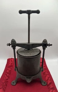 Griswold Erie Pennsylvania - Classic Nr. 1- 2 QT - Obstschmalzpresse Gusseisen RAR! - Bild 1 von 9