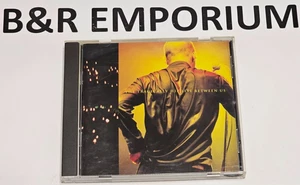 The Tragically Hip - Live Between Us - (1997 Sire Records) - Used CD - Imagen 1 de 3