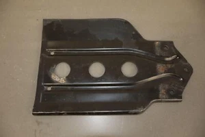 1991-1997 Toyota Land Cruiser FJ80 Transfer Case Skid Plate (Lightly Weathered) - Picture 1 of 19