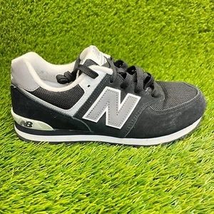 New Balance 574 Boys Size 4.5Y Black White Athletic Running Shoes Sneakers - Picture 1 of 10