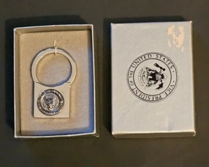 Official Vice President of The United States Key Holder/Key Chain Silvertoned - Picture 1 of 6