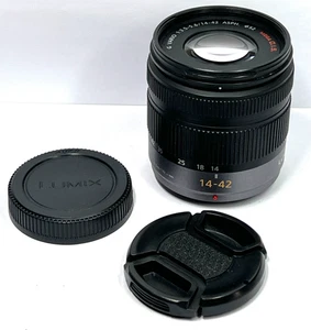 Panasonic Lumix G Vario 14-42mm f/3.5-5.6 Lens #1983 - Picture 1 of 8
