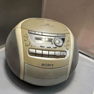 索尼 CFD-E90 CD 播放器 立体声 收音机 磁带录音机 Boombox 白色 复古 阅读! — 第 1/4 张图片
