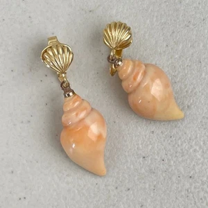 Vintage Shell Earrings Light Pink Shell Shape Clip slight dangle earrings 1980s - Picture 1 of 3