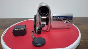 CÁMARA DE VIDEO DIGITAL JVC GR-D347U (no probada) - Imagen 1 de 22