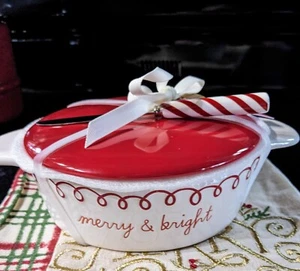 New Rae Dunn Red & White Striped Covered Baking Dish w/ Spreader MERRY CHRISTMAS - Picture 1 of 7