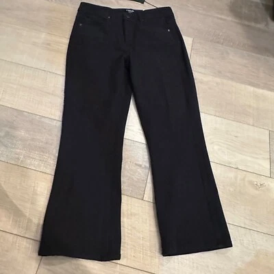 NYDJ 女式 8 码裁剪 KICK FLARE 黑色裤子曲线 360 全新 — 第 1/4 张图片