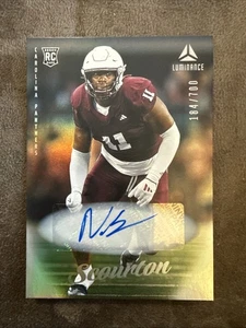 2025 Panini Luminance - Rookies Nic Scourton #155 Autographs /700 (AU, RC) - Bild 1 von 2