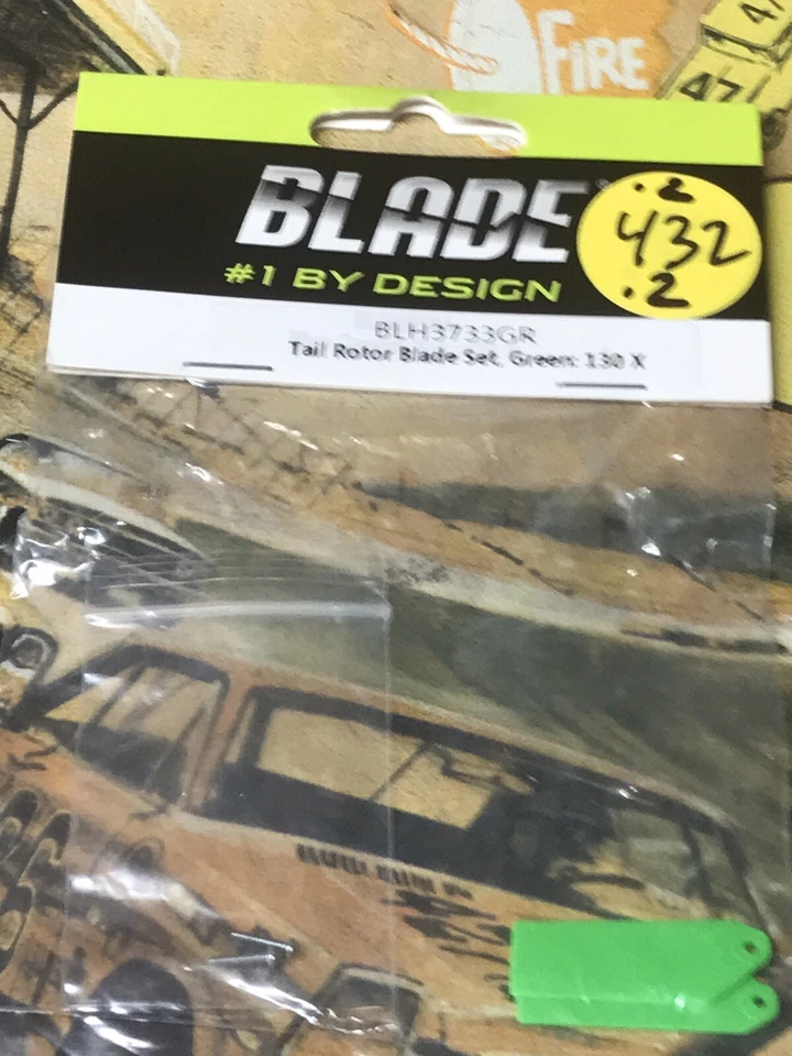 Blade BLH3733GR Tail Rotor Blade Set Green: 130 X NewInPack USA Shipped - Image 1 of 4