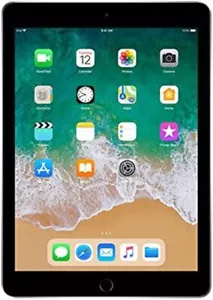 APPLE IPAD 4TH GENERATION 9.7" 64GB UNLOCKED MD524LL/A - BLACK - Scratch & Dent - Picture 1 of 4