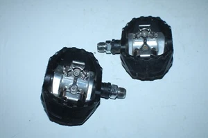 Shimano PD-M424 SPD Clipless Pedals Dual-Sided MTB Touring Racing USA Shipper :) - Picture 1 of 6