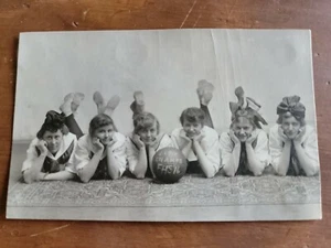 State Champs FHS Mädchen High School Basketball Team 1916 Foto Postkarte RPPC - Bild 1 von 2