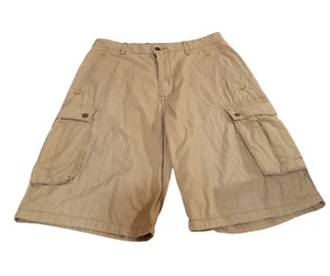 Levis Mens Shorts Cargo Beige Tan 6 Pockets High Rise Sz 32W - Picture 1 of 3