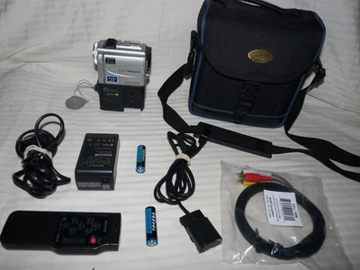Sony PAL DCR-PC2E PAL MiniDv Mini Dv Camcorder Videorecorder Player Videoübertragung - Bild 1 von 4