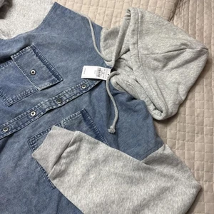 American Eagle denim/sweatshirt jacket,  sz M NWT - Picture 1 of 10