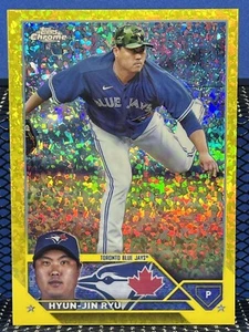 2023 Topps Chrome HYUN-JIN RYU Yellow Mini Diamond Refractor 28/75 Blue Jays - Picture 1 of 2