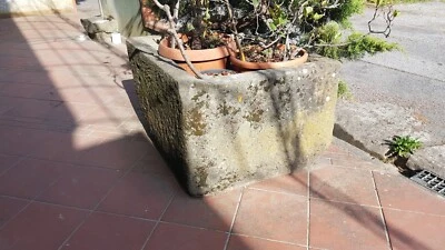 vasca in pietra XVII secolo - Immagine 1 di 3