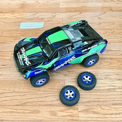 Traxxas Slash Body & Tire Combo - Nice! Green, Blue, 12 mm, 6812G, 5869A, 5867A - Image 1 of 4