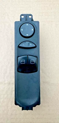 GENUINE MERCEDES SPRINTER DRIVER SIDE WINDOW SWITCHES 2006.2018 A9065451613 - Image 1 of 4