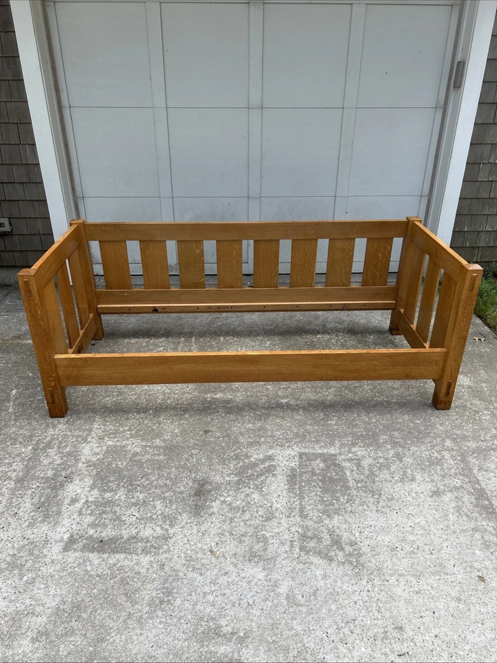 Кожаная диван-сетти STICKLEY Mission Oak Arts & Crafts 77 дюймов нуждается в обивке - Изображение 1 из 4