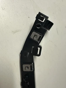 GENUINE NEW CITROEN C3 MK3 2016-2020 REAR LEFT BUMPER BRACKET P/N 16 180 379 80 - Picture 1 of 5