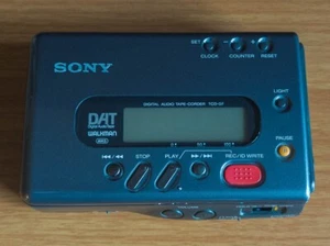 SONY TCD-D7 DIGITAL AUDIO TAPE-CORDER PARTS ONLY DAT - Picture 1 of 9