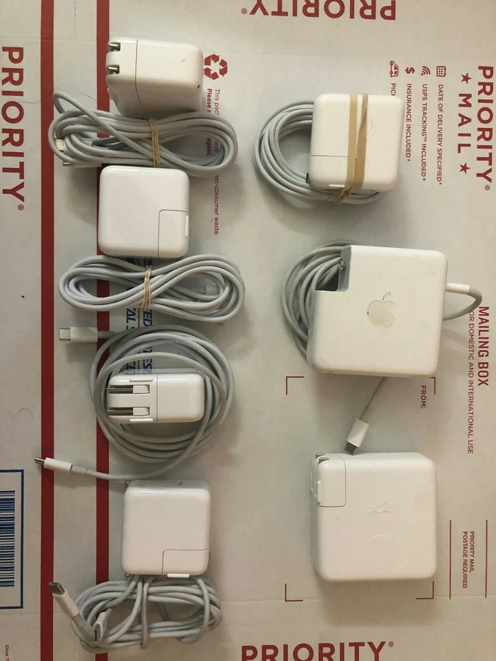 Lot of 13 Pieces Unsorted Apple USB-C Charger 29w 87w Mixed All working - Image 1 of 4