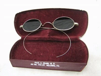Par de gafas de sol vintage Smoke Spectacles gafas de sol sombrillas especificaciones grises + estuche Foto 1 de 3