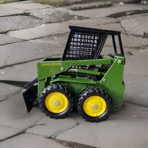 Vintage ERTL John Deere 1/16 Diecast Skid Steer Loader - Picture 1 of 6