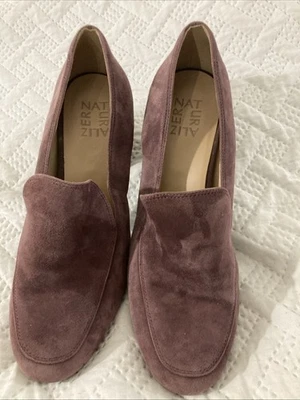 Natrualizer Purple Velvet Block Heel Woman’s Size 8.5 Wide Great Condition - Image 1 of 4