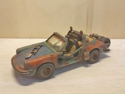 PORSCHE 911 - POST APOCALYPTIC - MAD MAX - MEBETOYS 1/25 - Immagine 1 di 4