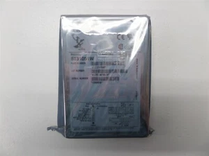 Seagate Hawk ST31051W 1GB 3.5" SCSI Hard Drive 9C4005-006 - Picture 1 of 5