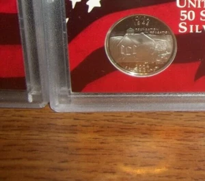 2004 S SILVER PROOF IOWA STATE QUARTER 90% SILVER FREE SHIP - Picture 1 of 1