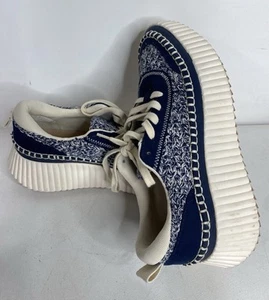 Dolce Vita Dolen Denae Navy Blue Multi Woven Sneakers Size 9.5 - Picture 1 of 10