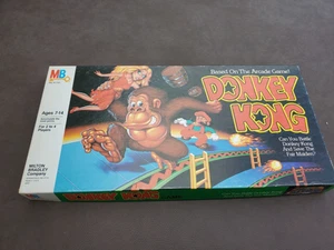 Donkey Kong Board game 1982 Milton Bradley - Picture 1 of 12