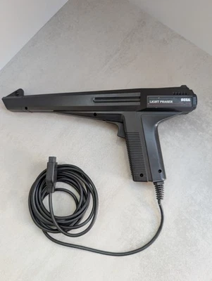 Sega Master System Light Phaser Wired Controller Model 3050 - Image 1 of 4