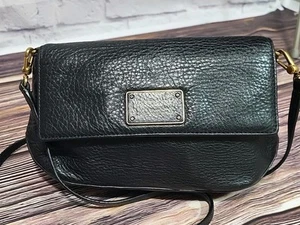 Marc by Marc Jacobs Black Mini Crossbody Bag Clutch Card Slot Snap Close Leather - Picture 1 of 12