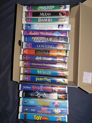 Disney Lot 19 VHS Movies Bambi Tramp Mermaid Aladdin Lion King Toy Black Diamond - Image 1 of 4