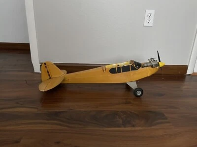 1:10 Piper J-3 Cub Kit ARF Foto 1 de 3