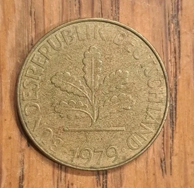 1979 J Germany 10 Pfennig Oak Seedling, Rye Ears 4g 21.5mm  Brass Clad Steel - Image 1 of 4