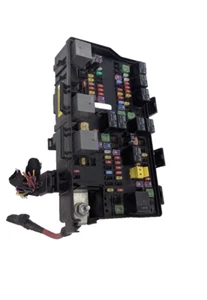 13 14 15 16 Dodge RAM 1500 Fuse Box Fusebox P68322371AB - Picture 1 of 9