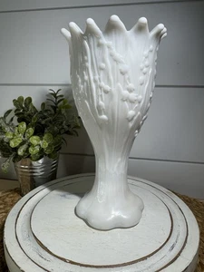 Vintage Westmoreland White Lily of the Valley Milk Glass Footed Vase 7” - Picture 1 of 3