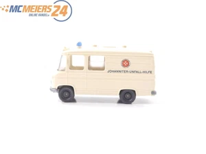 Wiking H0 278/5a Modellauto Rettungswagen MB "Johanniter-Unfall-Hilfe" 1:87 E73 - Bild 1 von 4
