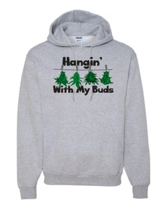 Sudadera con Capucha Hangin with My Buds THC Marihuana CBD Hierba Gráfica Unisex - Imagen 1 de 18