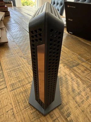 Módem por cable NETGEAR NIGHTHAWK CM1100 DOCSIS 3,1 Gigabit Foto 1 de 4