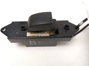 2007-2010 MITSUBISHI OUTLANDER REAR RIGHT WINDOW SWITCH OEM - Bild 1 von 7